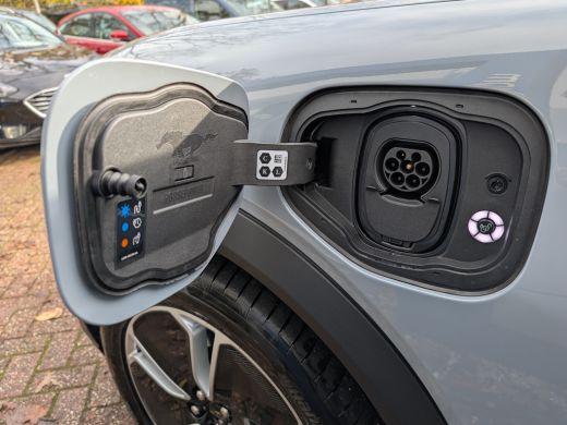 Ford Mustang Standard RWD 75 kWh | Carplay | Camera | Voorruitverw. | *Direct leverbaar ActivLease financial lease