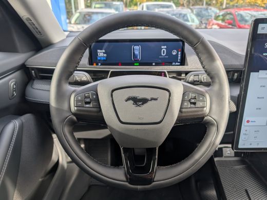 Ford Mustang Standard RWD 75 kWh | Carplay | Camera | Voorruitverw. | *Direct leverbaar ActivLease financial lease
