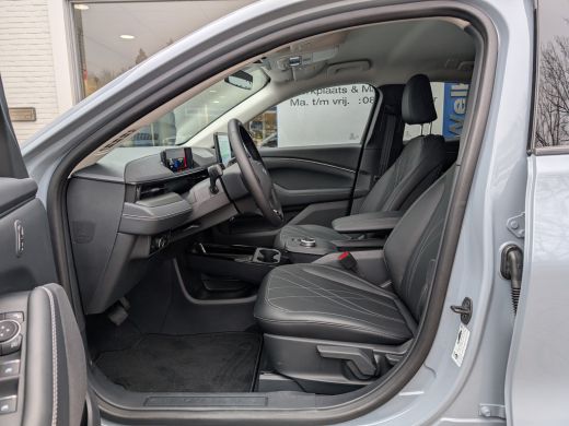 Ford Mustang Standard RWD 75 kWh | Carplay | Camera | Voorruitverw. | *Direct leverbaar ActivLease financial lease