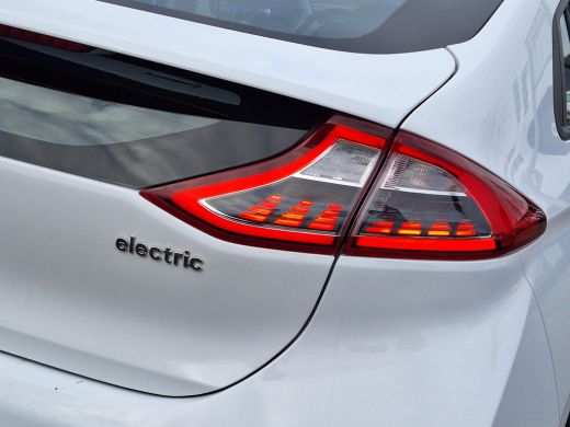 Hyundai IONIQ Comfort EV | Rijklaarprijs! | 100% SOH rapport | Efficiënte EV | Navi | Climate | Adaptive CC | I... ActivLease financial lease