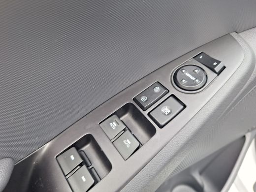 Hyundai IONIQ Comfort EV | Rijklaarprijs! | 100% SOH rapport | Efficiënte EV | Navi | Climate | Adaptive CC | I... ActivLease financial lease
