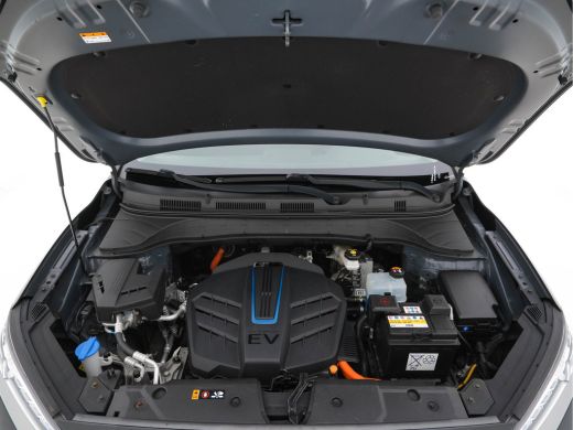 Hyundai KONA EV Comfort 64 kWh [ 3-Fase ] (INCL-BTW) *HEAT-PUMP | DIGI-COCKPIT | ADAPTIVE-CRUISE | KRELL-AUDIO... ActivLease financial lease