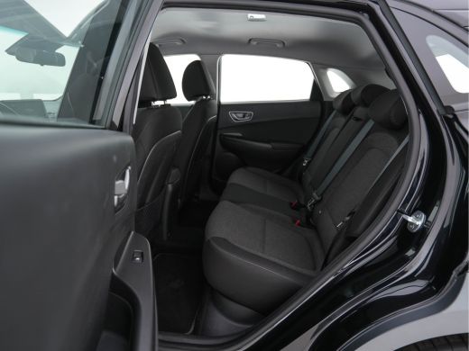Hyundai KONA EV Comfort 64 kWh [ 3-Fase ] (INCL-BTW) *HEAT-PUMP | DIGI-COCKPIT | ADAPTIVE-CRUISE | KRELL-AUDIO... ActivLease financial lease