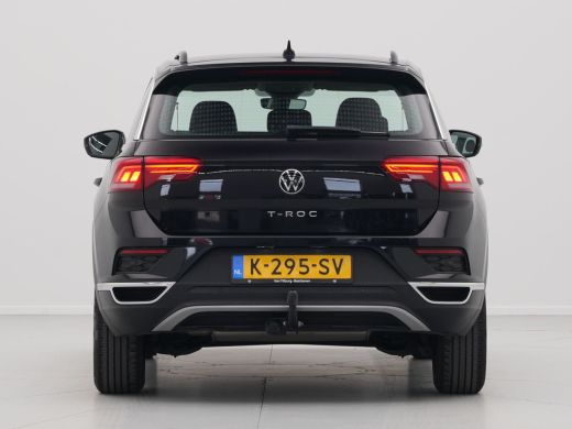 Volkswagen T-Roc 1.0 TSI 110pk Style Trekhaak Pdc Acc Lm Velgen 178 ActivLease financial lease