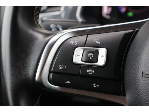 Volkswagen Tiguan Allspace 1.5 TSI Highline Business R | Stoelverwarming | Apple Carplay/Android Auto | Navigatie | ActivLease financial lease