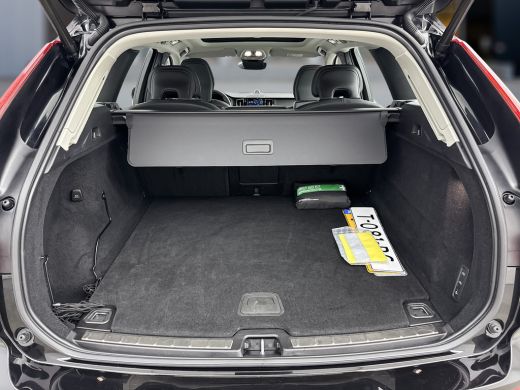 Volvo  XC60 B5 Ultimate Bright | Luchtvering | Bowers & Wilkins | Geventileerde nappa massage | 360 Camera | ... ActivLease financial lease