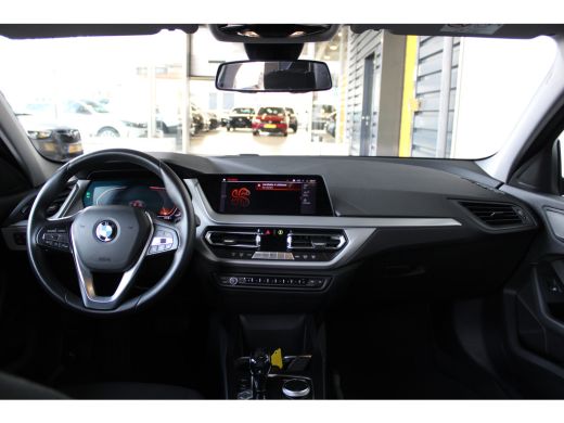 BMW 1-serie 118i Executive Edition ActivLease financial lease