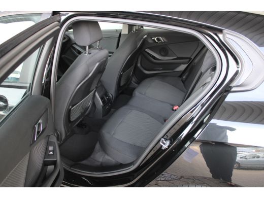 BMW 1-serie 118i Executive Edition ActivLease financial lease