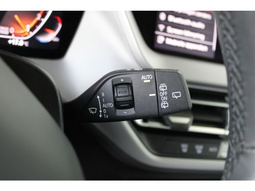 BMW 1-serie 118i Executive Edition ActivLease financial lease