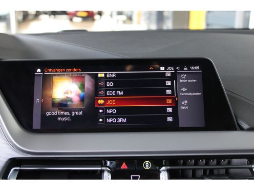 BMW 1-serie 118i Executive Edition ActivLease financial lease