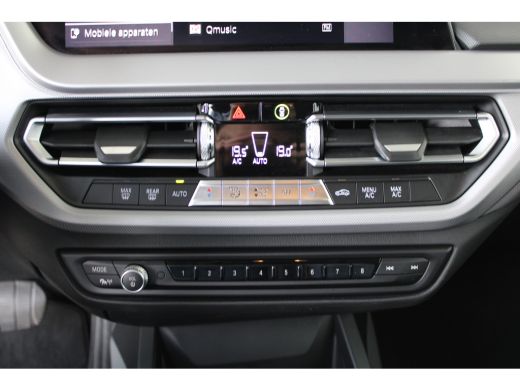 BMW 1-serie 118i Executive Edition ActivLease financial lease