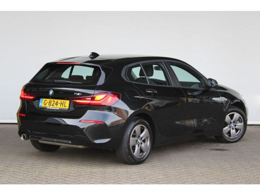 BMW 1-serie 118i Executive Edition ActivLease financial lease