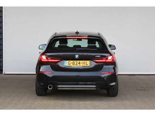 BMW 1-serie 118i Executive Edition ActivLease financial lease