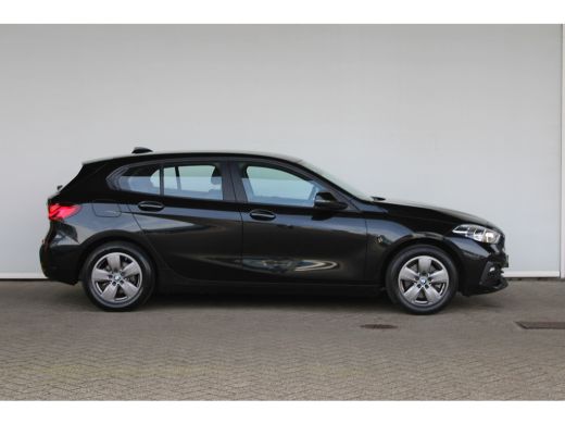 BMW 1-serie 118i Executive Edition ActivLease financial lease