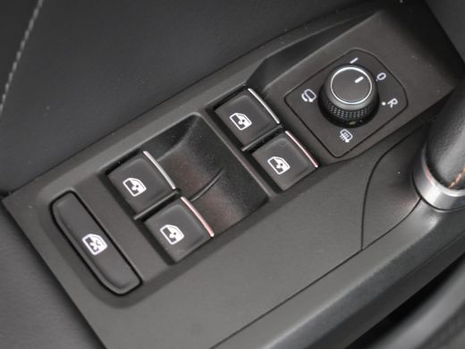 Seat Leon Sportstourer 1.4 e-Hybrid VZ Business 245pk | Adaptief cruise control | Navigatie | Elektrische bestuurderssto... ActivLease financial lease