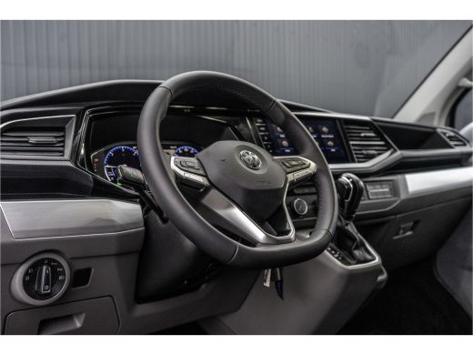 Volkswagen Transporter T6.1 2.0 TDI L2H1 Bulli | Automaat | 150 PK | Digitaal dashboard | LED | Adaptive Cruise | Camera | Ca... ActivLease financial lease