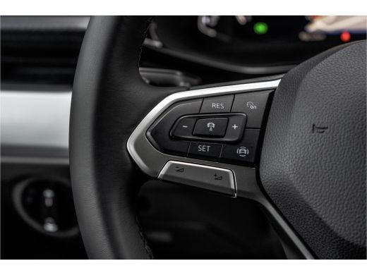 Volkswagen Transporter T6.1 2.0 TDI L2H1 Bulli | Automaat | 150 PK | Digitaal dashboard | LED | Adaptive Cruise | Camera | Ca... ActivLease financial lease