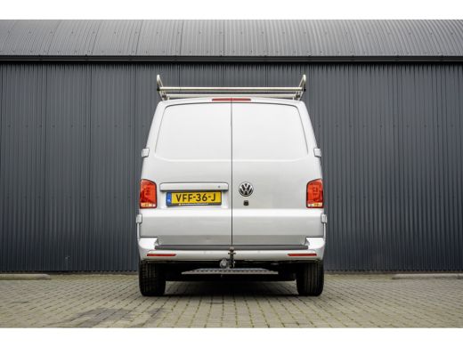 Volkswagen Transporter T6.1 2.0 TDI L2H1 Bulli | Automaat | 150 PK | Digitaal dashboard | LED | Adaptive Cruise | Camera | Ca... ActivLease financial lease