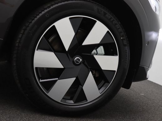 Volvo  XC60 2.0 T6 Plug-in hybrid AWD Plus Dark 350PK Aut. Pano-Schuifdak, Head-Up Display, Keyless, Memory S... ActivLease financial lease