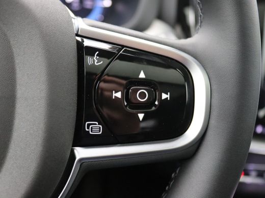 Volvo  XC60 2.0 T6 Plug-in hybrid AWD Plus Dark 350PK Aut. Pano-Schuifdak, Head-Up Display, Keyless, Memory S... ActivLease financial lease