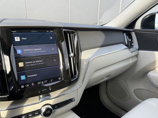 Volvo  XC60 Volvo T6 Plug-in hybrid AWD Plus Dark | 21 Inch | Gelaagd Glas | Trekhaak | Leder | Panoramadak |... ActivLease financial lease