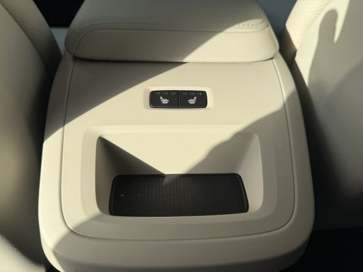 Volvo  XC60 T6 Plug-in hybrid AWD Plus Dark | 21 Inch | Gelaagd Glas | Trekhaak | Leder | Panoramadak | Dynam... ActivLease financial lease