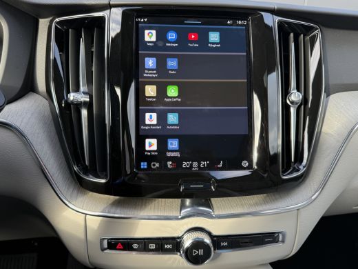 Volvo  XC60 T6 Plug-in hybrid AWD Plus Dark | 21 Inch | Gelaagd Glas | Trekhaak | Leder | Panoramadak | Dynam... ActivLease financial lease