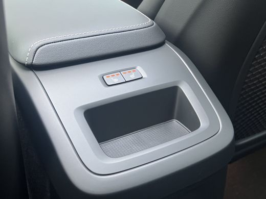 Volvo  XC60 Volvo T6 Plug-in hybrid AWD Ultimate Dark | Bowers&Wilkins | Luchtvering | Adaptive LED | 21 Inch... ActivLease financial lease