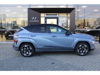 Hyundai KONA Electric Hyundai Premium Sky 65.4 kWh Leder| Panorama dak| grote accu| Als nieuw! | Achterruitverwarming |...