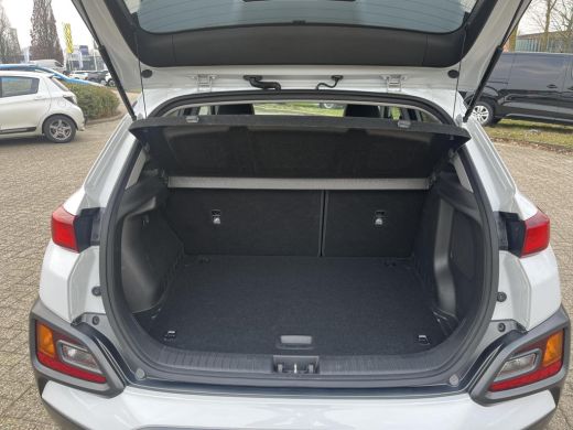 Hyundai KONA 1.6 GDI HEV Premium | All-in prijs | 3 JAAR GARANTIE | Navigatie | Parkeersensoren ActivLease financial lease