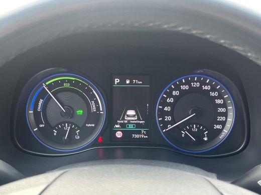 Hyundai KONA 1.6 GDI HEV Premium | All-in prijs | 3 JAAR GARANTIE | Navigatie | Parkeersensoren ActivLease financial lease