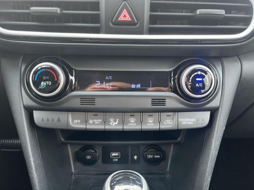 Hyundai KONA 1.6 GDI HEV Premium | All-in prijs | 3 JAAR GARANTIE | Navigatie | Parkeersensoren ActivLease financial lease