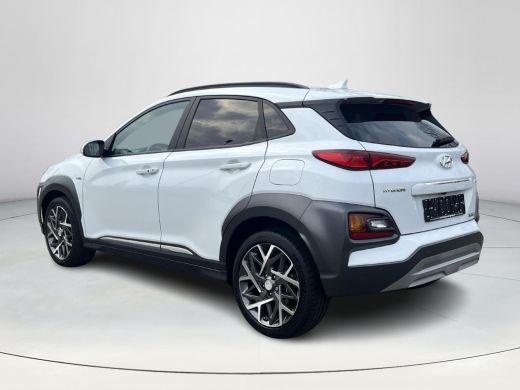 Hyundai KONA 1.6 GDI HEV Premium | All-in prijs | 3 JAAR GARANTIE | Navigatie | Parkeersensoren ActivLease financial lease