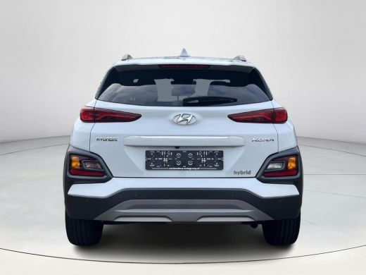 Hyundai KONA 1.6 GDI HEV Premium | All-in prijs | 3 JAAR GARANTIE | Navigatie | Parkeersensoren ActivLease financial lease