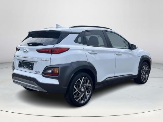 Hyundai KONA 1.6 GDI HEV Premium | All-in prijs | 3 JAAR GARANTIE | Navigatie | Parkeersensoren ActivLease financial lease