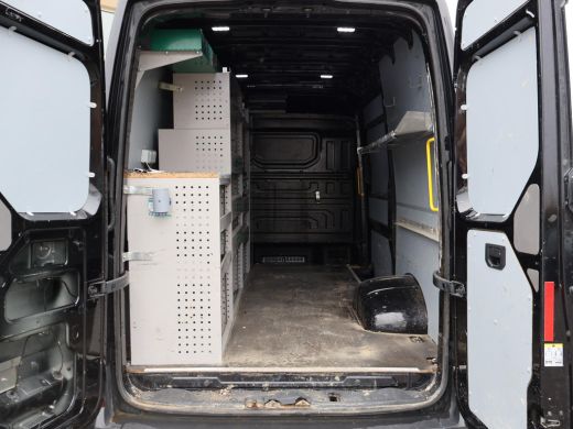 MAN TGE 50 2.0 177 PK AUT. DUBBEL LUCHT + 3500 KG TREKHAAK + CAMERA | APPLE CARPLAY | WP INRICHTING ActivLease financial lease