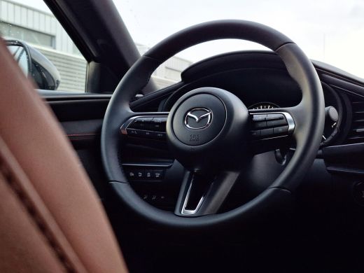 Mazda 3 2.0 e-SkyActiv-X M Hybrid 186 Nagisa | Alcantara/Leder met stoelgeheugen | Achteruitrijcamera | B... ActivLease financial lease