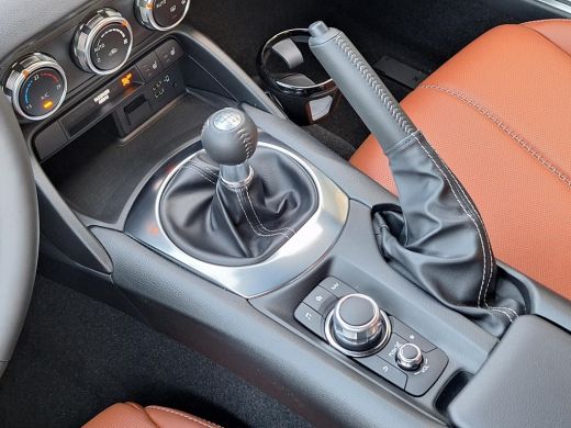 Mazda MX-5 1.5 SkyActiv-G 132 Kazari ActivLease financial lease