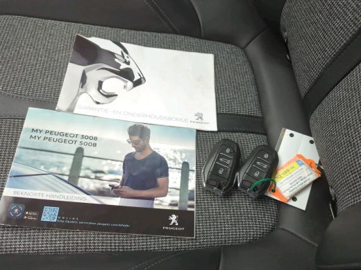 Peugeot 3008 1.2 PureTech Blue Lease Premium NL AUTO | CAMERA | CARPLAY | ActivLease financial lease