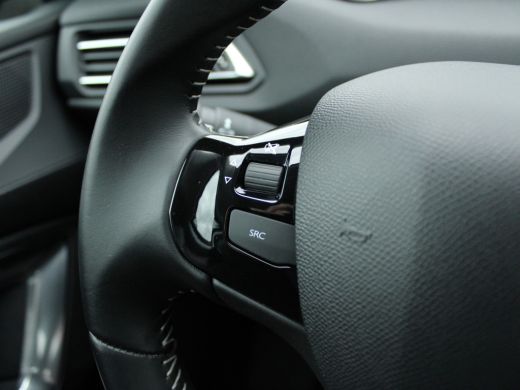 Peugeot 308 SW 1.2 PureTech Allure NL AUTO | PANO | HALF LEDER | CARPLAY | ActivLease financial lease