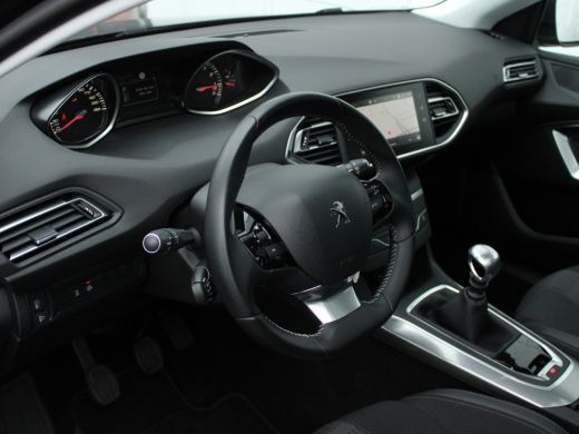 Peugeot 308 SW 1.2 PureTech Allure NL AUTO | PANO | HALF LEDER | CARPLAY | ActivLease financial lease