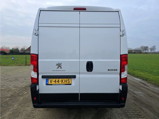 Peugeot Boxer 2.2 BlueHDi 140 L2 H2 3.5t - 140 Pk - Euro 6 - Navi - Climate Control - Cruise Control ActivLease financial lease