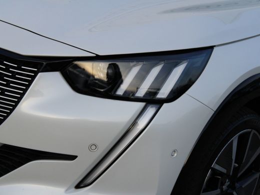 Peugeot e-208 EV GT 350 50 kWh NL AUTO | PANO | CAMERA | ActivLease financial lease