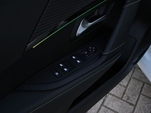 Peugeot e-208 EV GT 350 50 kWh NL AUTO | PANO | CAMERA | ActivLease financial lease