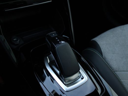 Peugeot e-208 EV GT 350 50 kWh NL AUTO | PANO | CAMERA | ActivLease financial lease