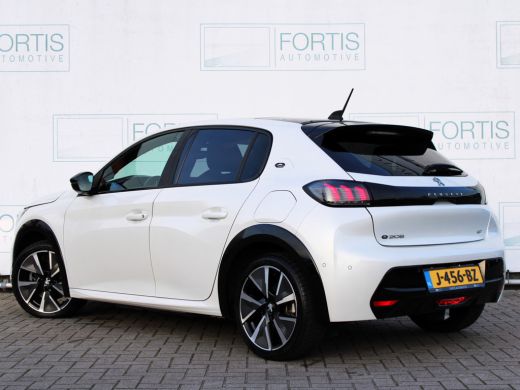 Peugeot e-208 EV GT 350 50 kWh NL AUTO | PANO | CAMERA | ActivLease financial lease