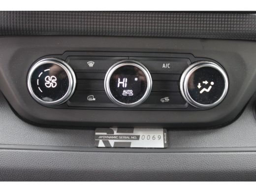 Renault Trafic Renault 2.0 Blue dCi 130 T30 L2H1 Start | Achteruitrijcamera | Lichtmetalen velgen | Navigatiesys... ActivLease financial lease