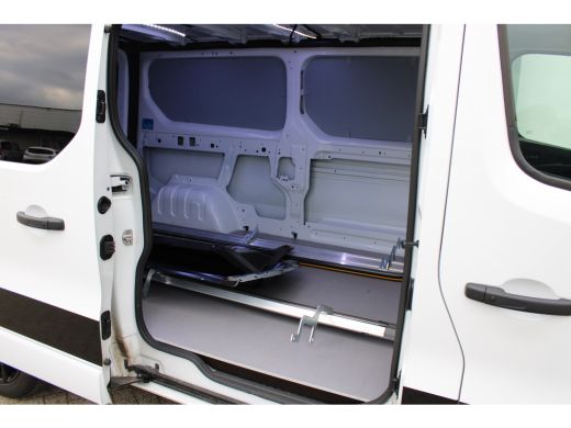Renault Trafic Renault 2.0 Blue dCi 130 T30 L2H1 Start | Achteruitrijcamera | Lichtmetalen velgen | Navigatiesys... ActivLease financial lease