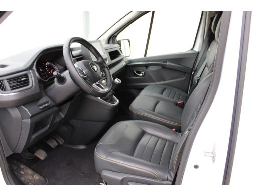 Renault Trafic Renault 2.0 Blue dCi 130 T30 L2H1 Start | Achteruitrijcamera | Lichtmetalen velgen | Navigatiesys... ActivLease financial lease