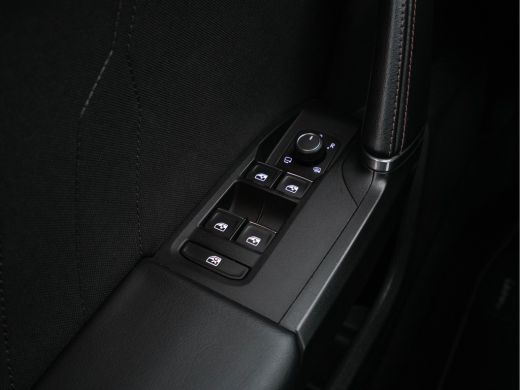 Seat Leon Sportstourer 1.4 e-Hybrid VZ Adrenaline (INCL-BTW) Aut. *FULL-LED | DIGI-COCKPIT | ADAPTIVE-CRUISE | 1/2-LEATH... ActivLease financial lease